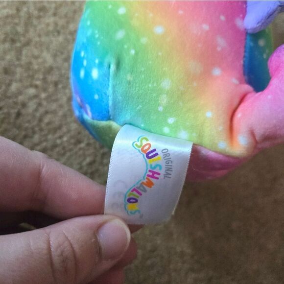 Emerald the Rainbow Seahorse Squishmallow 7.5" Plush - Picture 4 of 10